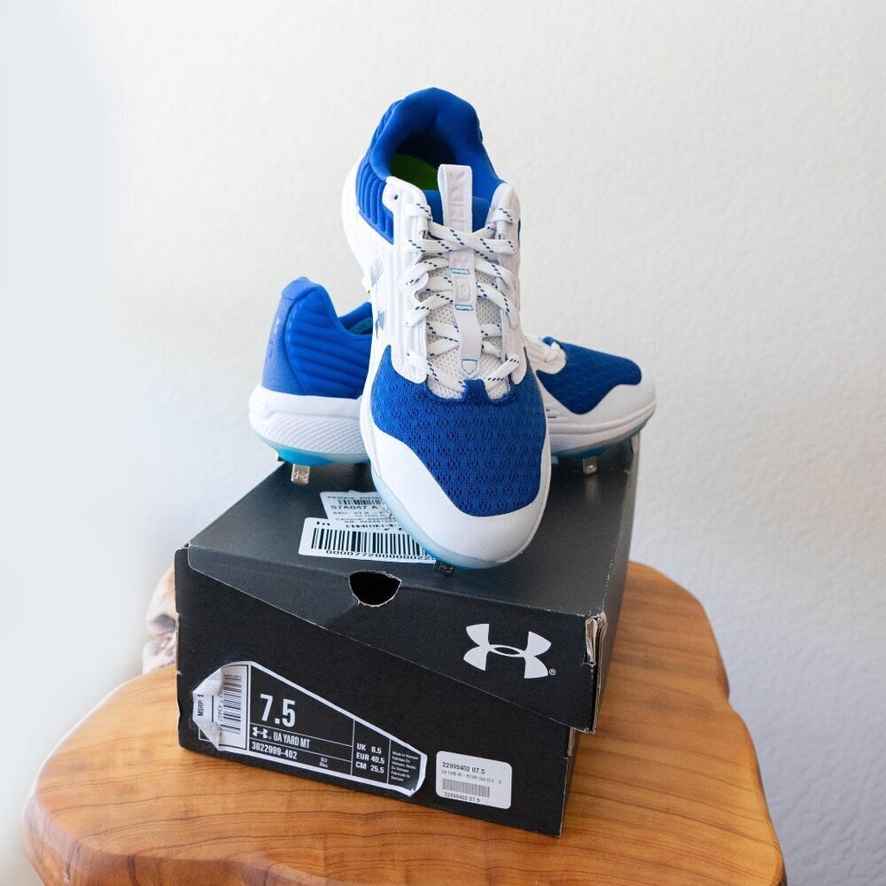 NIB/NWT! UNDER ARMOUR CLEATS MENS SZ 7.5 BLUE & WHITE NEW WITH BOX